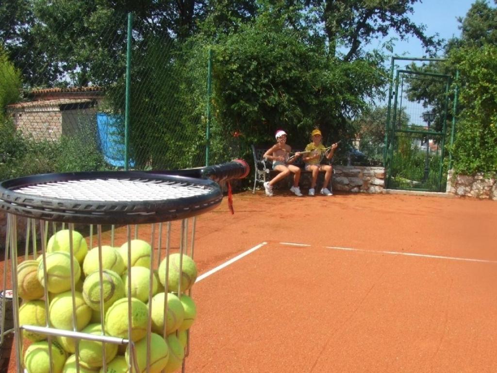 Villa In Funtana With Private Tenniscourt 외부 사진